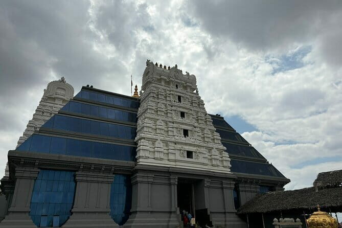 Bangalore Private City Car Tour with Guide and Lunch - FAQ