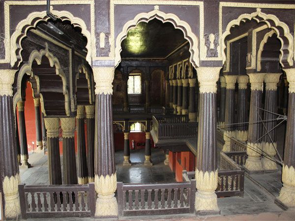 Bangalore: Private Full-Day City Tour W/ Lunch - Transportation and Guides