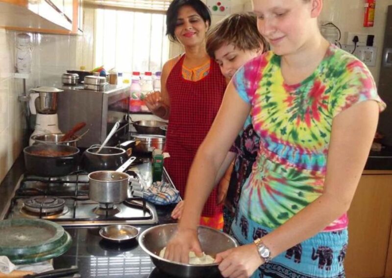 Bangalore: Traditional Cooking Classes & Dinner With Family - Key Points
