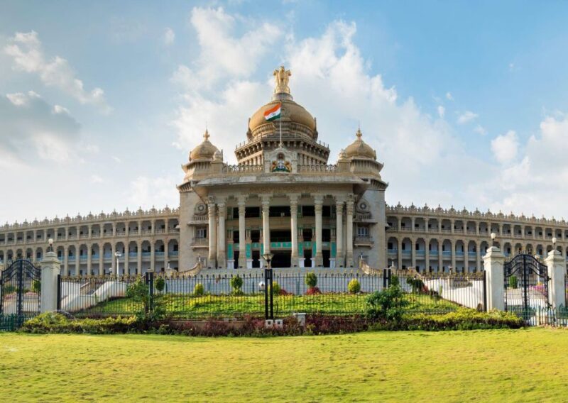 Bangalore Walking Tour (2 Hours Guided Walking Tour) - Tour Features