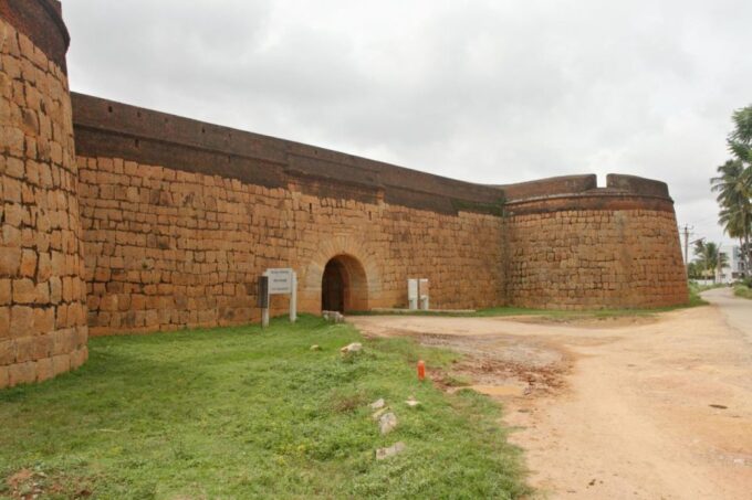 Bangalore's Historic Core: Palaces, Markets, and Temples - Cultural Experience