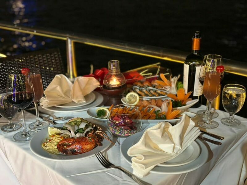 Bangkok: Alangka Luxury Cruise with Buffet and Live Music - Key Points