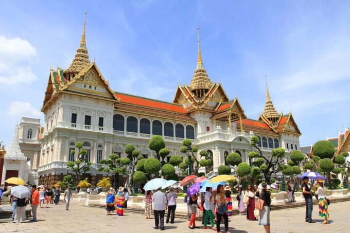 Bangkok: Audio Guides for Bangkok, Chiang Mai and Ayutthaya - Languages and Availability