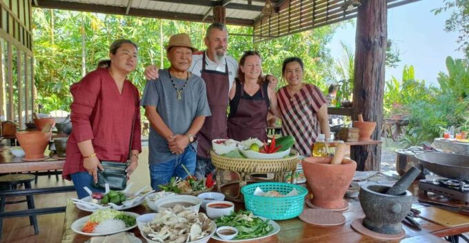 Bangkok: Authentic Thai Cooking Class and Local Lifestyle - Pickup and Return to Bangkok Hotels