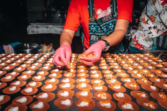 Bangkok: Backstreets Food Tour With 15+ Tastings - Exploring Chinese Influences