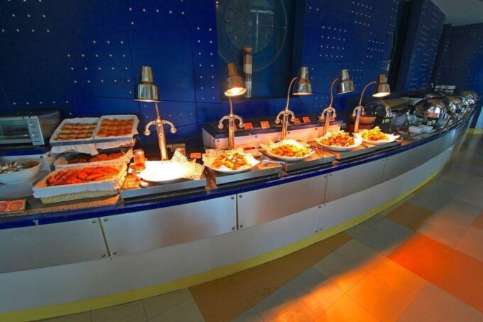 Bangkok: Baiyoke Observation Deck With Lunch/Dinner Buffet - Festive Day Exclusions