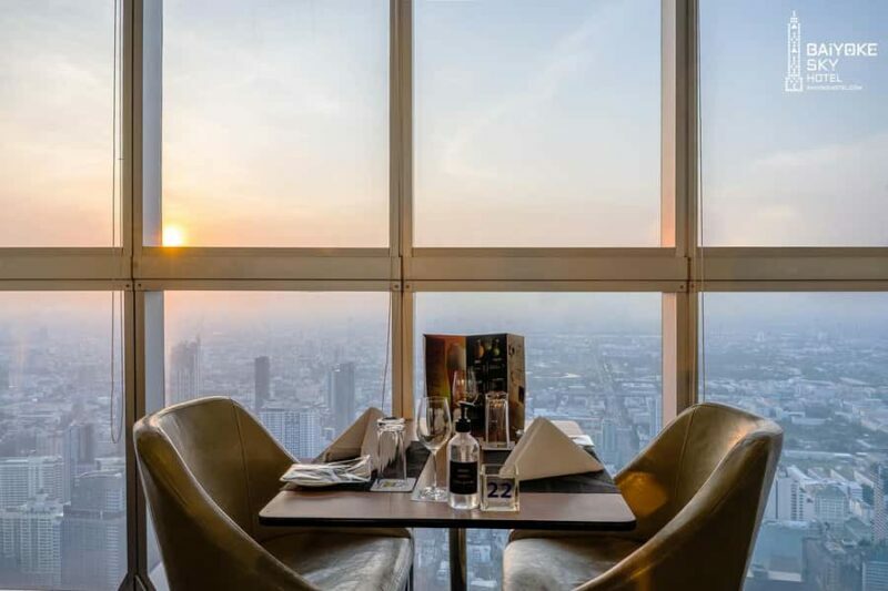 Bangkok: Baiyoke Sky Dinner Buffet Crystal Grill 82nd Floor - The Roof Deck and Views
