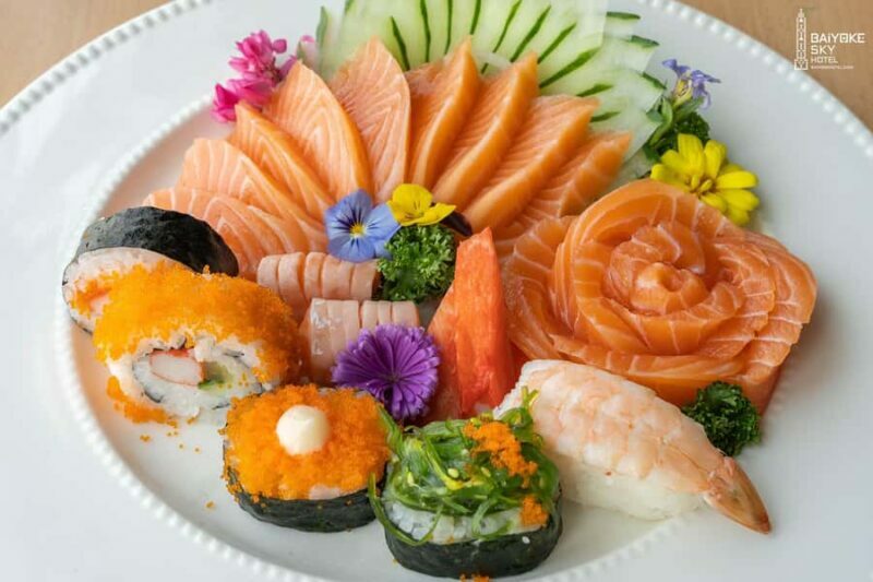 Bangkok : Baiyoke Sky Lunch Buffet 82nd Floor Crystal Grill - Who Should Consider This Tour?