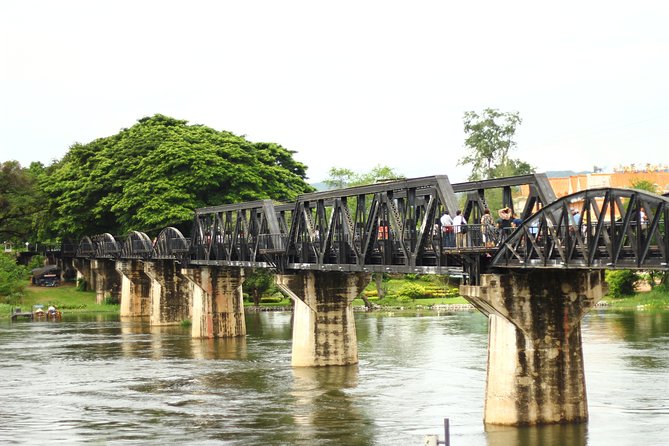 Bangkok: Bridge on the River Kwai and Thailand-Burma Railway Tour - Guest Experiences