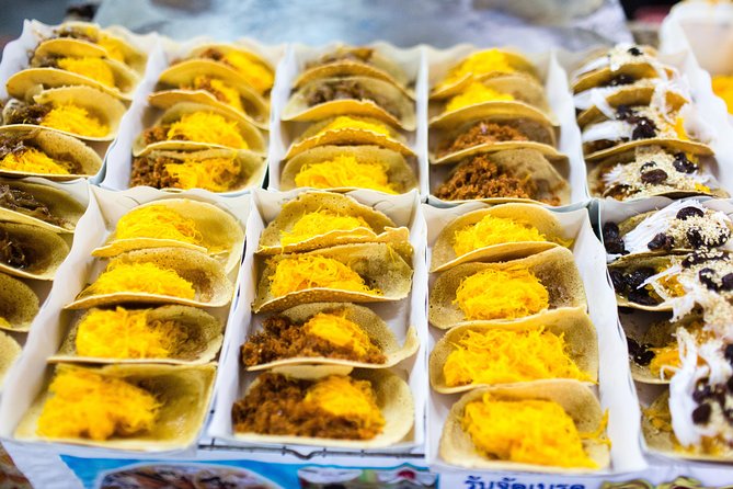 Bangkok by Night: Temples, Markets and Food Tuk-Tuk Tour - Dining Experiences