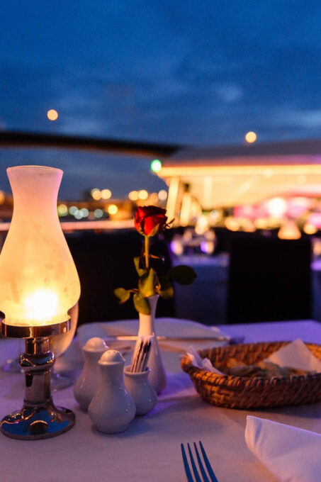 Bangkok: Chao Phraya Princess Dinner Cruise - Motion Sickness Considerations