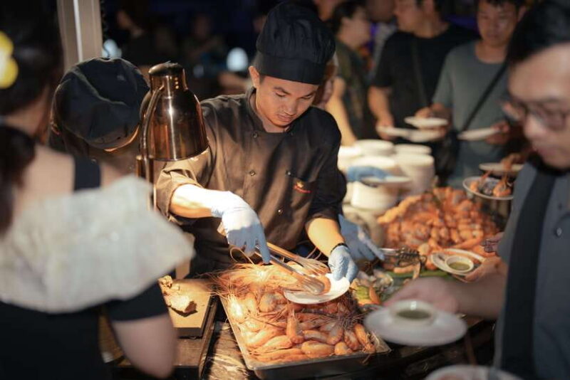 Bangkok: Chao Phraya River Dinner Cruise Live Music & Dance - Itinerary and Landmarks
