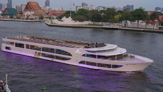 Bangkok: Chao Phraya River Dinner Cruise Live Music & Dance - Frequently Asked Questions