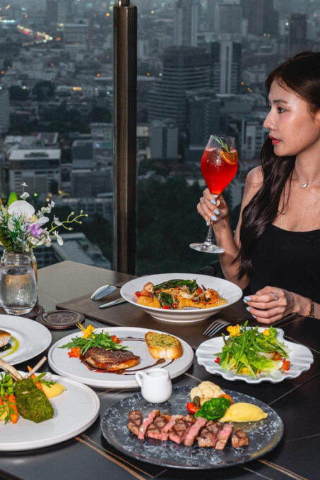 Bangkok: Cielo Sky Bar & Restaurant Rooftop - Romantic Dinner Experiences