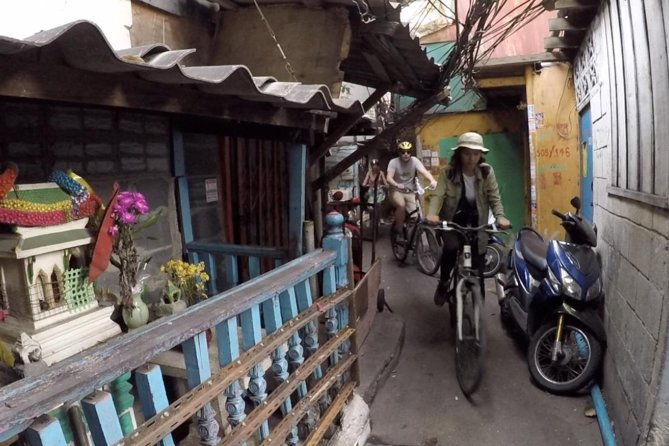 Bangkok City Culture Tour by Bike - Discover Local Temples