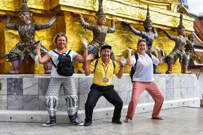 Bangkok: City Highlights and Landmarks Private Walking Tour - Optional Lumpini Stop