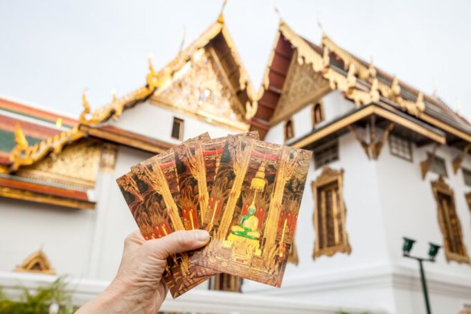 Bangkok: City Highlights Temple and Market Walking Tour - Frequently Asked Questions