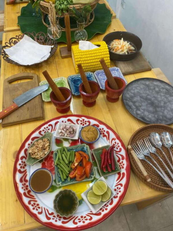 Bangkok Cooking Class : Traditional Thai Dishes&Market Trip - Market Experience