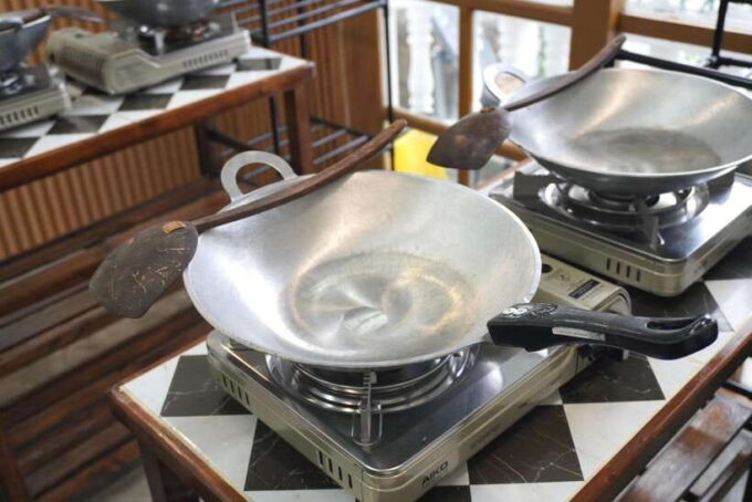 Bangkok Cooking Class : Traditional Thai Dishes&Market Trip - Market Exploration: Ingredients and Interactions