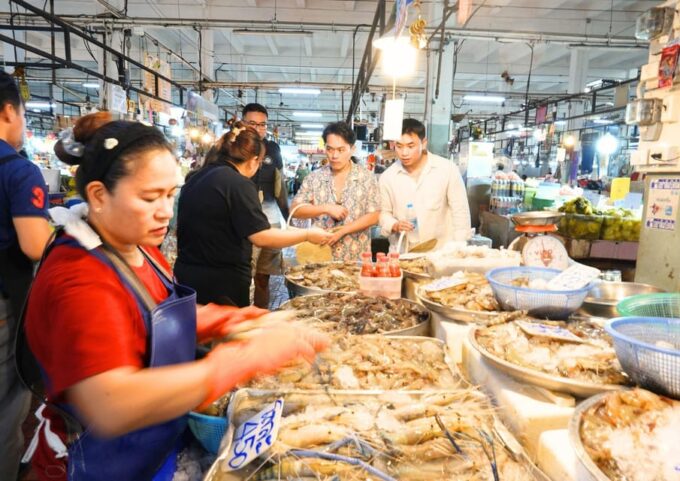 Bangkok: Cooking Class + Tuk Tuk Ride + Market Tour - Getting to the Class