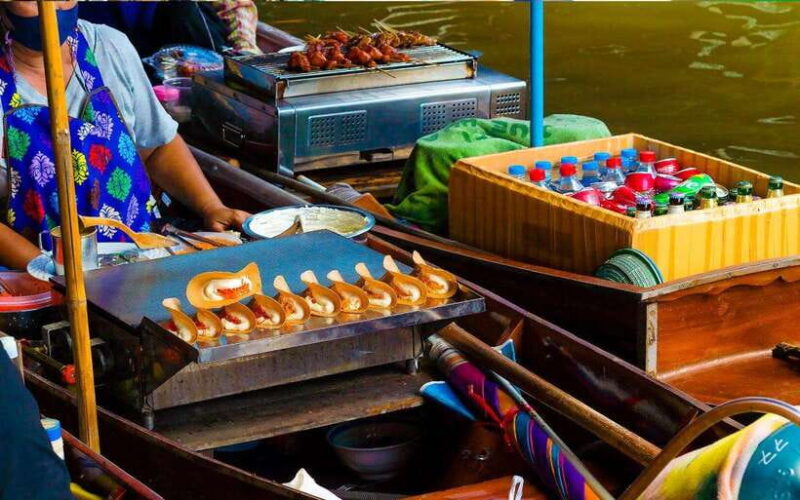 Bangkok: Damnoen Saduak and Train Market With Boat Ride - Damnoen Saduak Floating Market