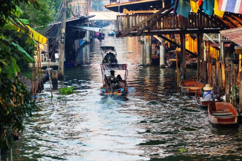 Bangkok: Damnoen Saduak, Train Market & Mahanakhon Day Trip - Transportation and Meeting Point