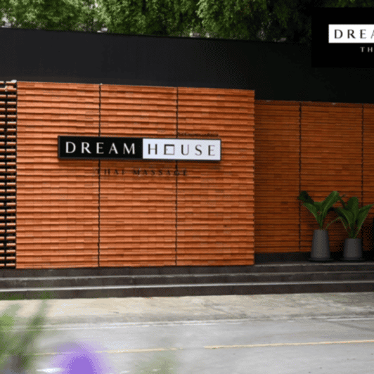 Bangkok: Dream House Thai Massage Langsuan Branch E-Voucher - Key Points