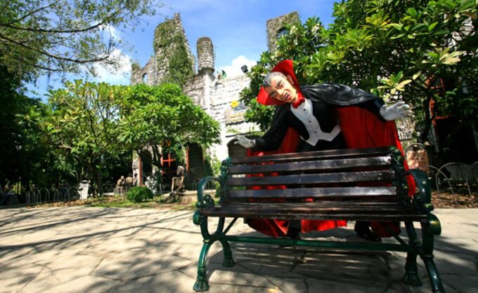 Bangkok: Dream World Entrance Ticket - Snow Town Activities