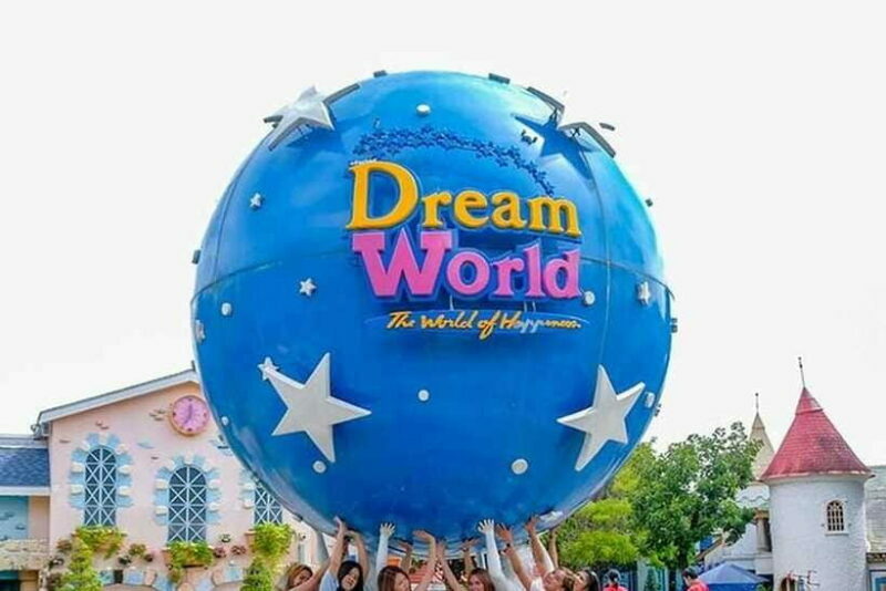 Bangkok: Dream World Unlimited Ride Ticket with Lunch - The 4D Adventure Show and Character Encounters