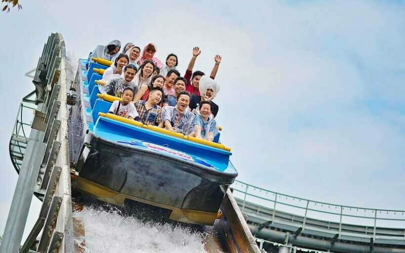 Bangkok: Dream World Unlimited Ride Ticket with Lunch - Who Will Love This?