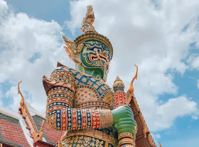 Bangkok: Elegant Grand Palace & Wat Pho - Private Tour - Special Considerations