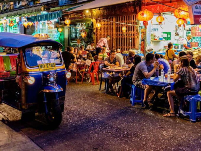 Bangkok: Evening Tour With Wat Arun, Wat Pho & Tuk Tuk Ride - Participant Reviews