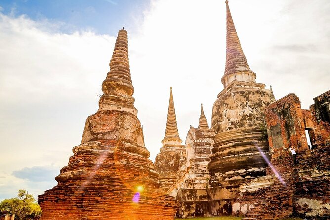 Bangkok Famous Temples Sightseeing With Chinatown - Pricing and Cancellation
