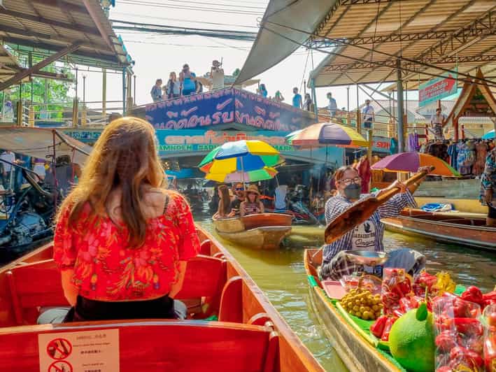 Bangkok: Floating and Railway Market in English - Key Points