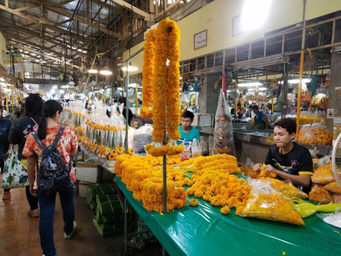 Bangkok: Full-Day Hop-On Hop-Off Walking Tour Mini Group - Frequently Asked Questions