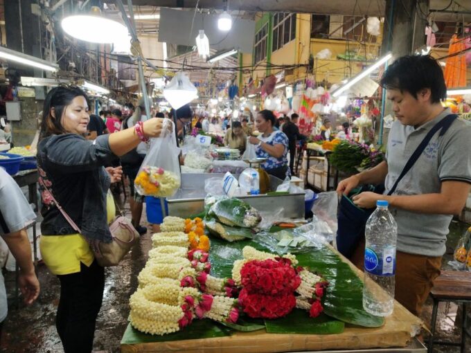 Bangkok: Full-Day Hop-On Hop-Off Walking Tour Mini Group - Recap