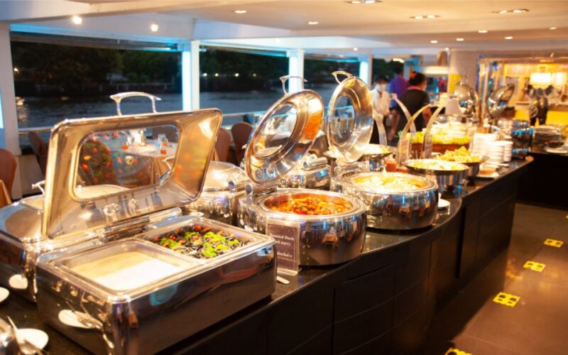 Bangkok: Grand Chao Phraya Dinner Cruise With Live Show - Key Points