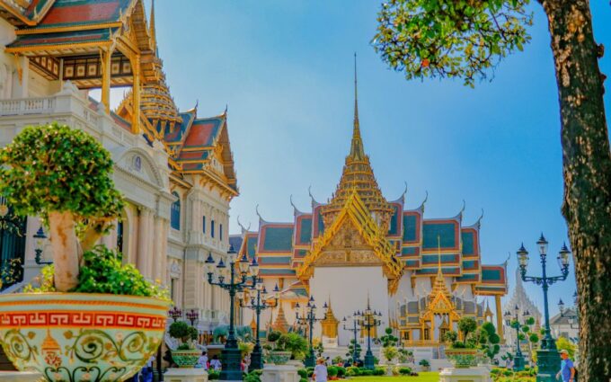 Bangkok: Grand Palace and Emerald Buddha Half-Day Tour - Pricing and Duration
