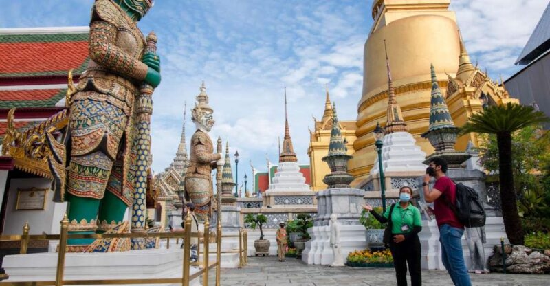Bangkok: Grand Palace and Wat Arun Guided Walking Tour - Tour Highlights