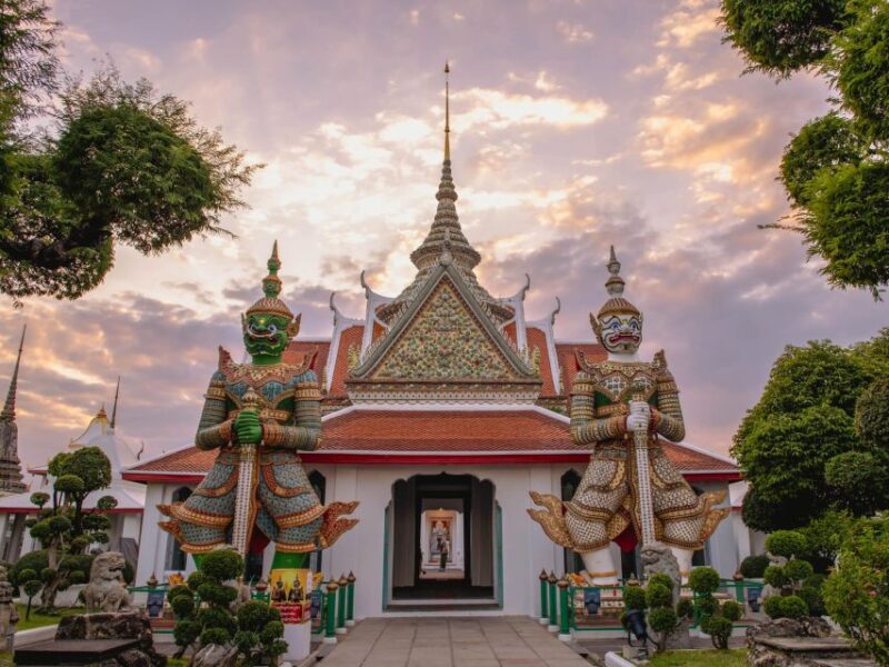 Bangkok: Grand Palace and Wat Arun Guided Walking Tour - Inclusions and Fees