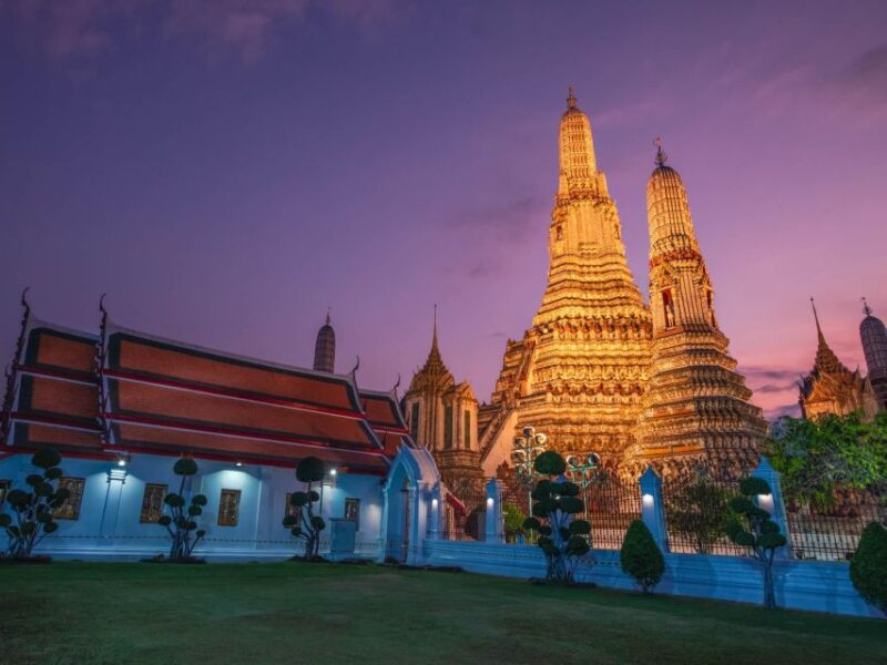 Bangkok: Grand Palace and Wat Arun Guided Walking Tour - Cancellation and Reservation Policy