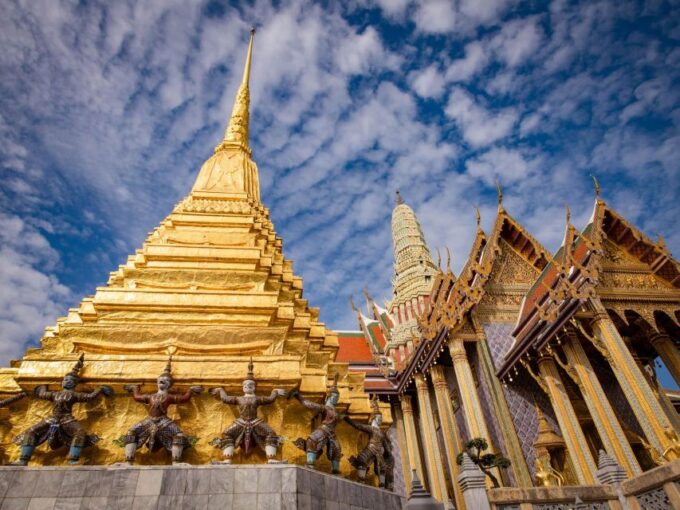 Bangkok: Grand Palace and Wat Phra Kaew Guided Walking Tour - Frequently Asked Questions