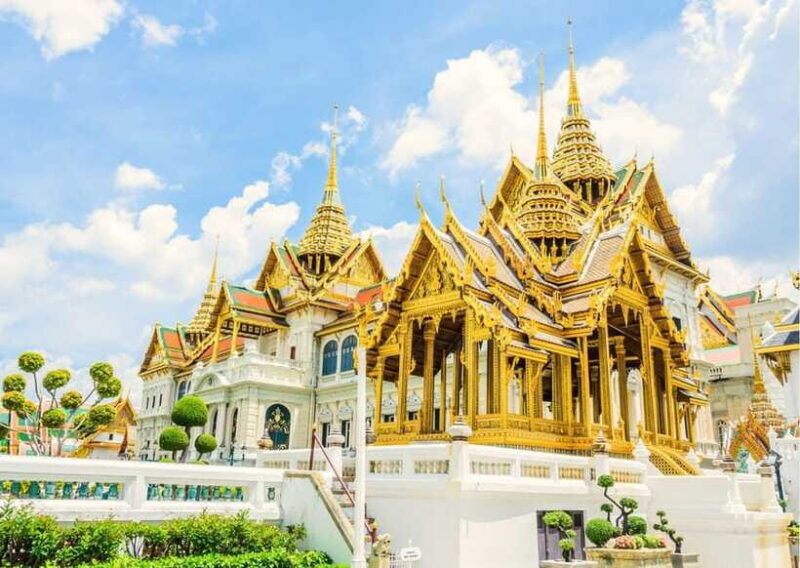 Bangkok: Grand Palace & Emerald Buddha Entry With Audioguide - Audioguide Experience