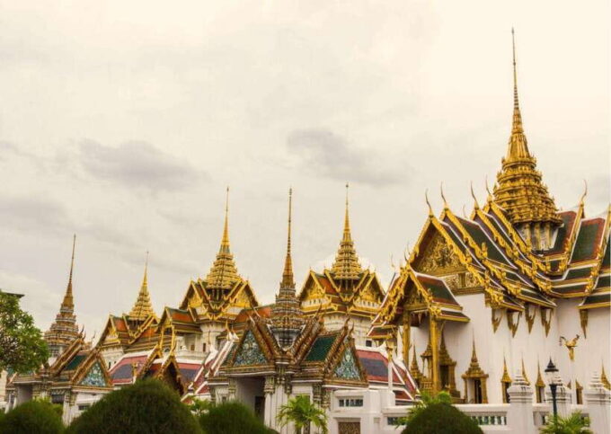 Bangkok: Grand Palace & Emerald Buddha Entry With Audioguide - Khon Performance at Sala Chalermkrung