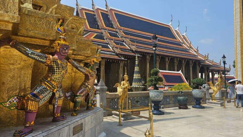 Bangkok: Grand Palace, Wat Pho & Long Tail Boat Tour - Participant Restrictions and Recommendations