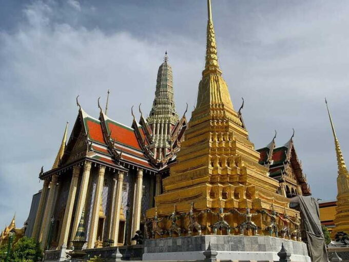 Bangkok: Grand Palace, Wat Pho & Long Tail Boat Tour - Cruising Through Bangkoks Canals