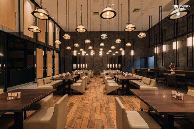 Bangkok: Great Harbour International Buffet - Elegant Decor and Layout