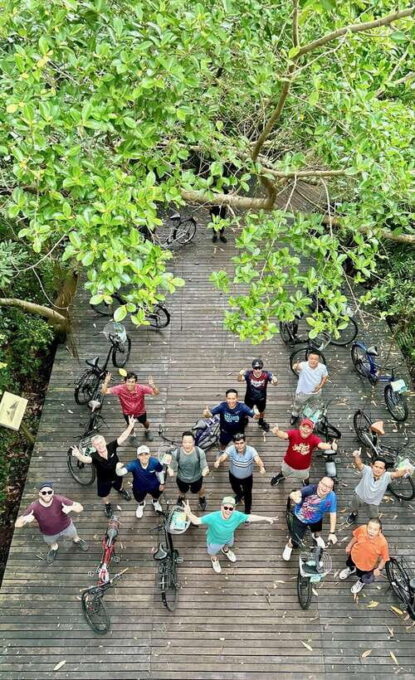 Bangkok: Green Oasis Guided Bike Tour With Boat Ride - Biking Through the Green Oasis