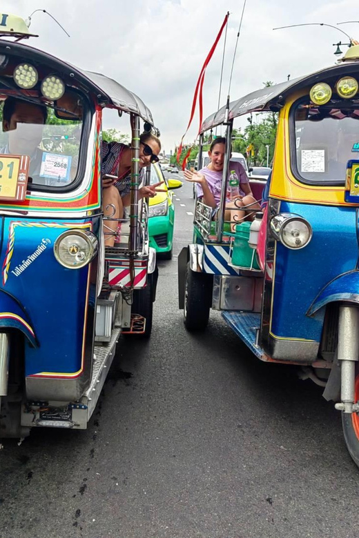 Bangkok: Guided Tour in a Typical Thai Tuk-Tuk - Included