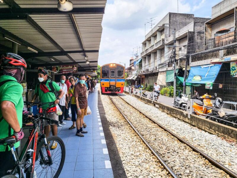 Bangkok: Half-Day Local Lives & Food Tour by Bike With Lunch - Sustainability and Health Considerations